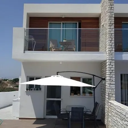 Melanos 2 Bdrm Townhouse With Private Pool * Хлоракас