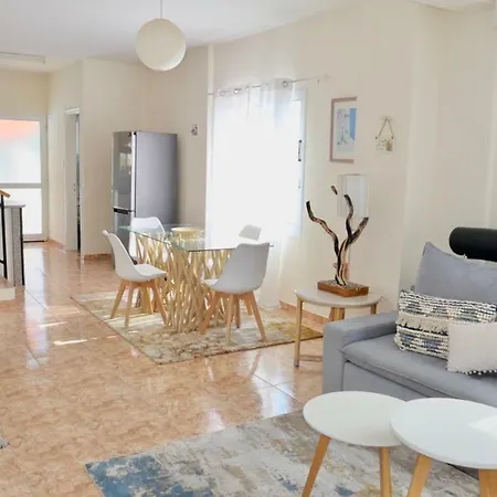 Melanos 2 Bdrm Townhouse With Private Pool