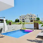 Holiday home Melanos 2 Bdrm Townhouse With Private Pool