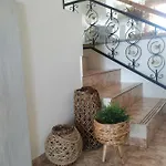 Melanos 2 Bdrm Townhouse With Private Pool *