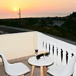 Melanos 2 Bdrm Townhouse With Private Pool Holiday home *