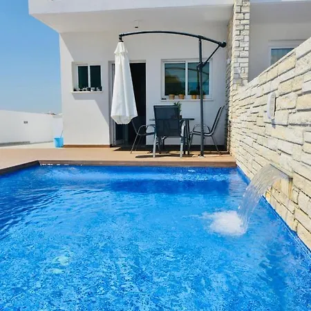 Melanos 2 Bdrm Townhouse With Private Pool Klorakas