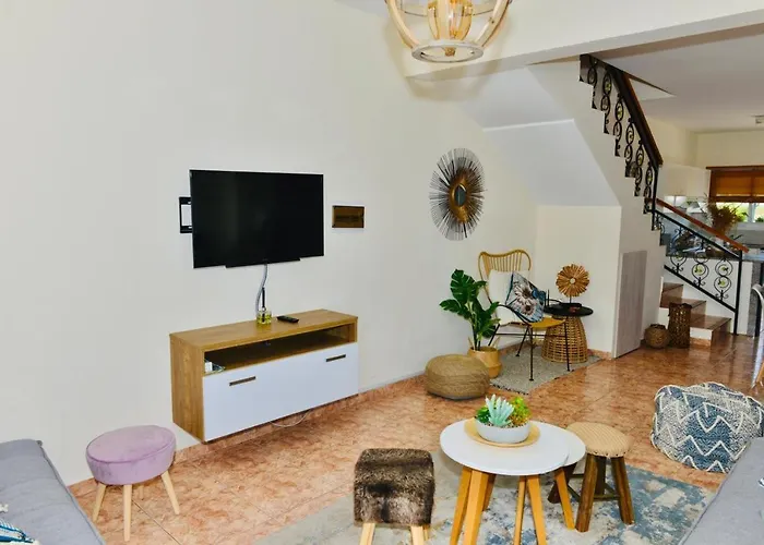 Prázdninový dům Melanos 2 Bdrm Townhouse With Private Pool Klorakas