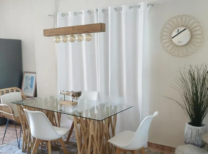 Melanos 2 Bdrm Townhouse With Private Pool Prázdninový dům Klorakas