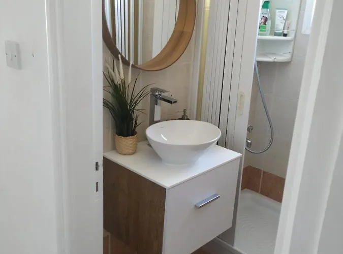 Melanos 2 Bdrm Townhouse With Private Pool Klorakas