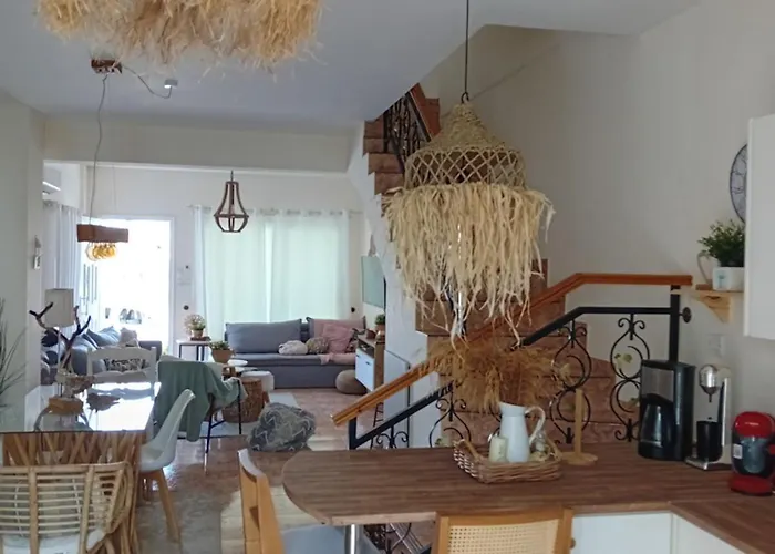 Prázdninový dům Melanos 2 Bdrm Townhouse With Private Pool *